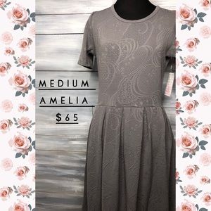 LuLaRoe Amelia